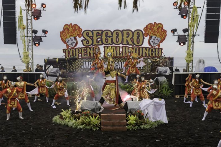 Festival Segoro Topeng Kaliwungu: Mewujudkan Mimpi Pariwisata Global Lumajang