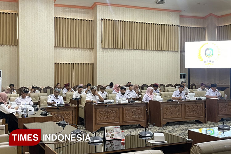 DPRD Banyuwangi Sisir Tarif Pajak dan Retribusi dalam Pembahasan Perubahan Perda PDRD