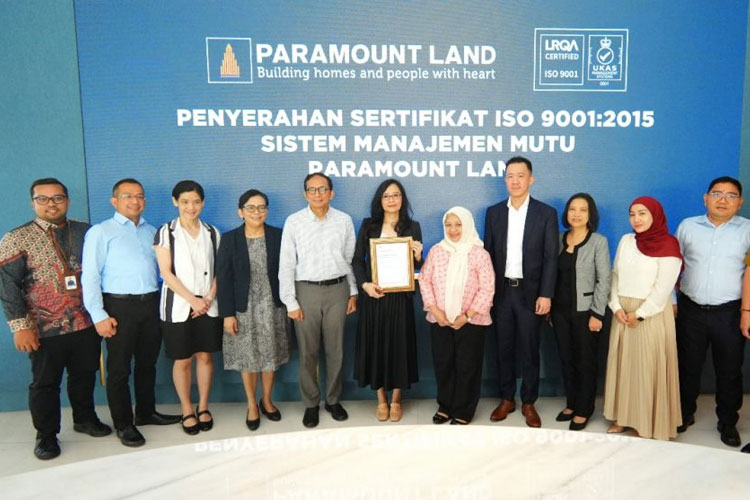 Paramount Land Resmi Raih Sertifikasi ISO 9001:2015, Komitmen Nyata terhadap Sistem Manajemen Mutu, Kualitas Produk, dan Kepuasan Pelanggan. (FOTO: dok. Paramount Land)