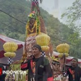 Larungan Telaga Ngebel Tradisi Syukur Masyarakat Ponorogo