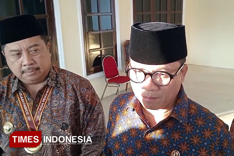 Lantik Pengurus PABPDSI Jombang, Mendes PDTT Puji Komitmen Bupati Membangun Desa