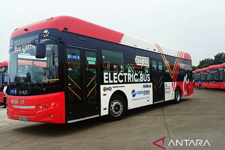 Transjakarta Uji Coba Bus Listrik Baru Tipe Highdeck