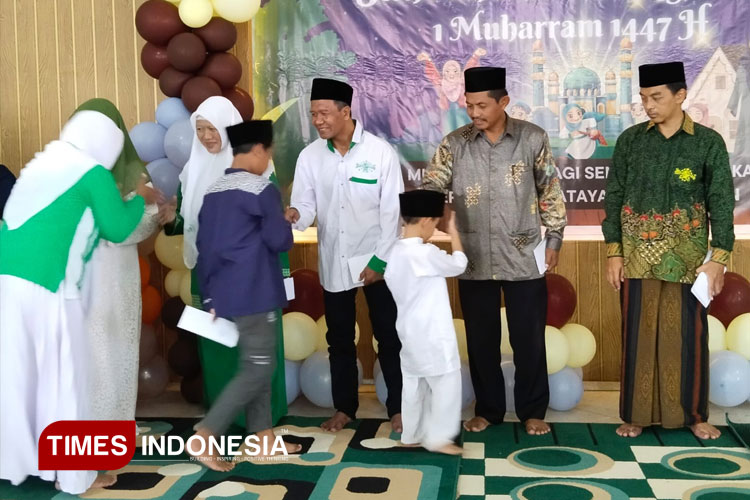 1 Muharram Diperingati PAC Fatayat NU Kepanjen, Pawai dan Santunan 160 Anak Yatim