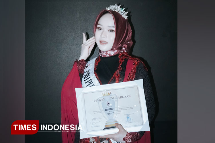 Ghina-Firdha-Nabila.jpg