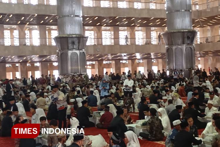 100 Pasang Pengantin Ikuti Nikah Massal, Kemenag: Ini Momentum Besar