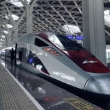 Catatkan 10 Juta Penumpang, Netizen Minta Kereta Cepat Whoosh Buka Jalur hingga Surabaya