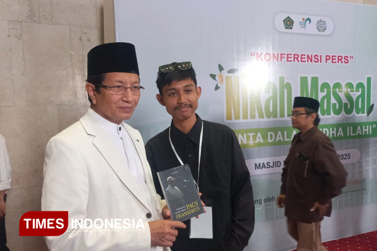 Menag Nasaruddin Umar Sanjung Buku Teladan dan Nasihat Islami Paus Fransiskus Karya Moh. Ramli