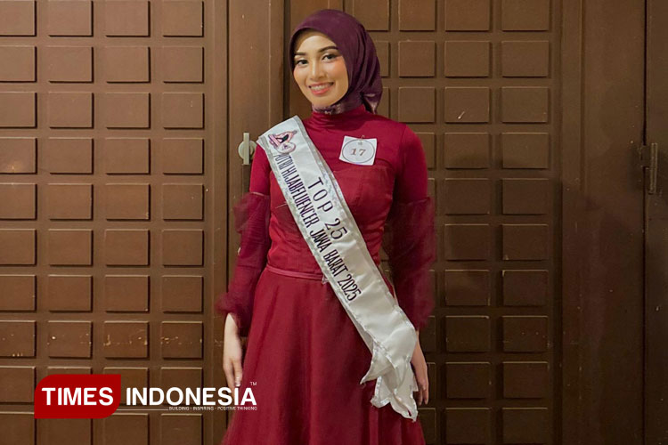 Suara Emas Nur Azizah Salsabila dalam Balutan Hijab