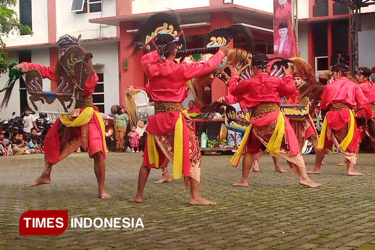 Pagelaran-kesenianKuda-Kepang-Manunggal-Karso-Budoyo-3.jpg