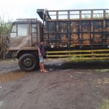 Sopir Armada Truk Blokade Jalan Perkebunan, Musim Giling Pabrik Gula Glenmore Terancam Mandeg