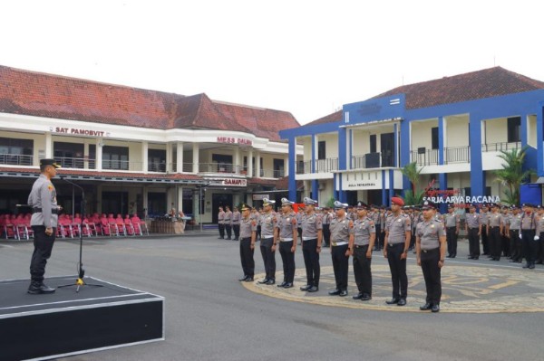 Polresta-Cilacap-2.jpg