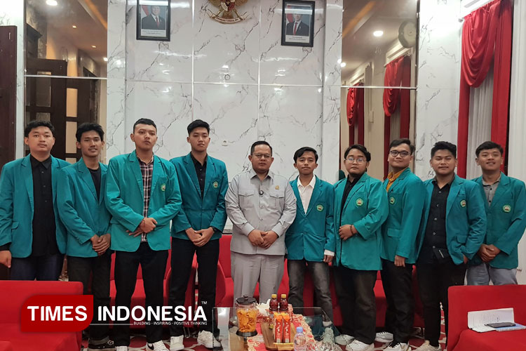 BEM FH Unisma Malang Audiensi ke DPRD Kota Malang, Minta Kepastian Hukum Perda Pajak 10% untuk UMKM