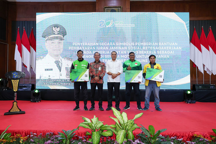 15.350 Pengemudi Ojol Dapat Bantuan BPJS Ketenagakerjaan dari Pemkot Surabaya