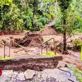 Jembatan Sungai Binau Putus, Dua Dusun di Songgon Banyuwangi Terisolir Harus Putar Jauh