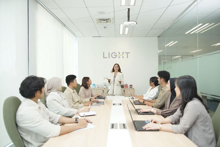Tingkatkan Produktivitas Karyawan dengan LIGHTcoach Corporate Wellness Program. (FOTO: dok. LIGHTcoach)