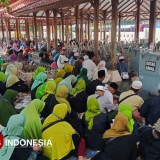 Momen Liburan Sekolah, Dua Wisata Religi Gresik Dipadati Peziarah