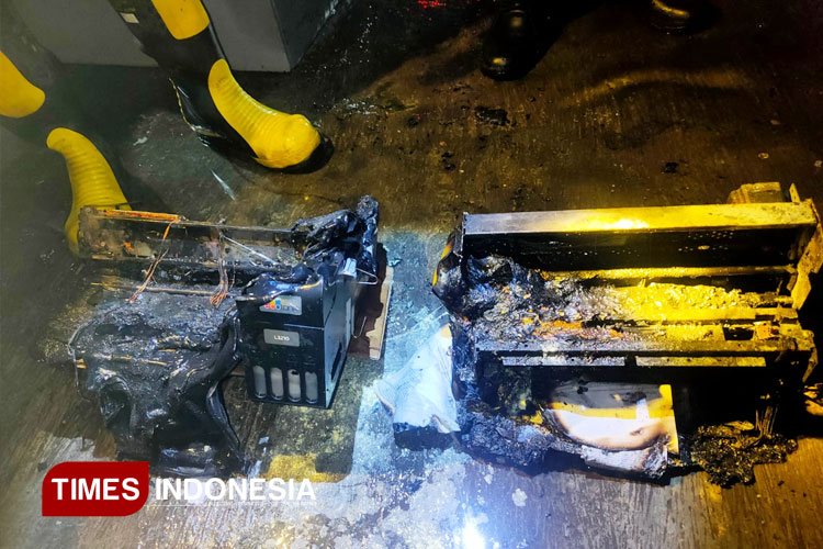 Tinggalkan Printer dalam Keadaan Hidup, Kantor KSP di Banyuwangi Kebakaran