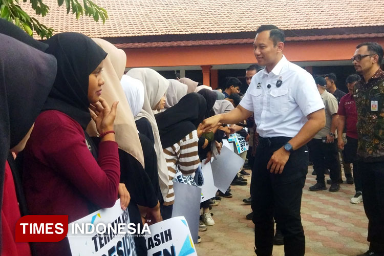 Tinjau Renovasi Sekolah Rakyat Pacitan, AHY: Pendidikan Jadi Kunci Putus Rantai Kemiskinan