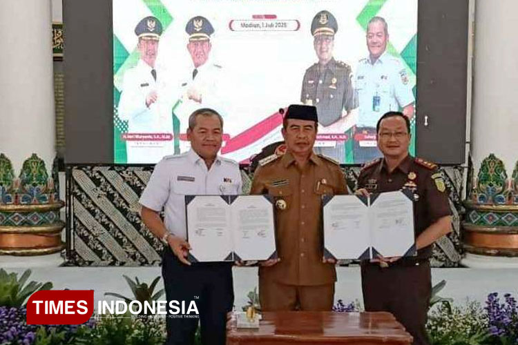 MoU-antara-Pemkab-Madiun-dan-PT-KAI-Daop-7-Madiun-2.jpg