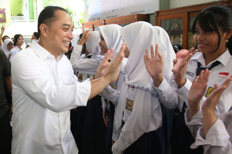 MK Putuskan SD-SMP Wajib Gratis, Wali Kota Surabaya Tunggu Juknis Pusat