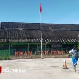 Warga Desa Tanjung Tertolak Sekolah di SMAN 1 Tanjung Lombok Utara karena Cucu