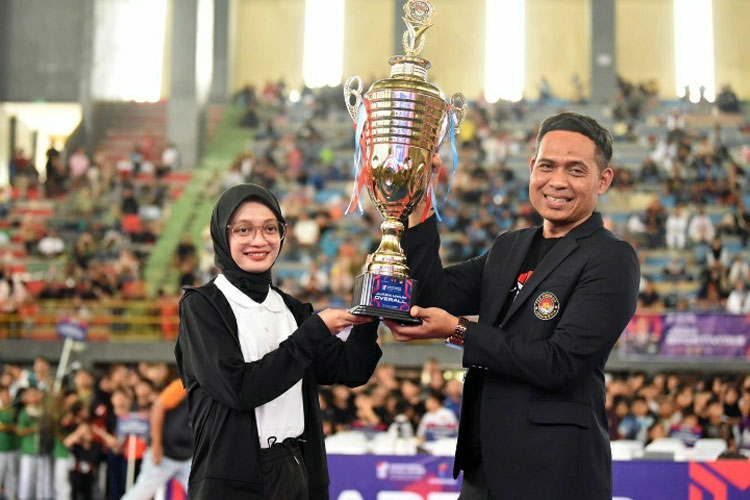 Wali-Kota-Kediri-Vinanda-Prameswati.jpg