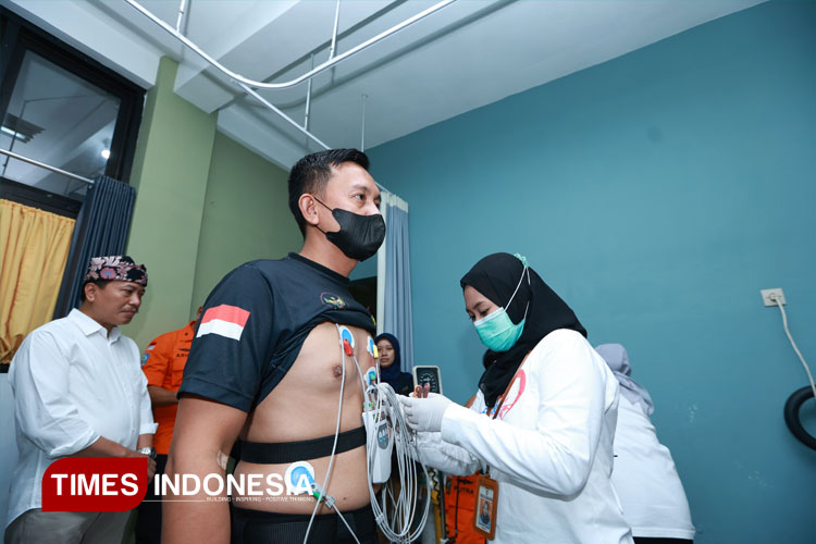 Jelang Pencarian Korban KMP Tunu Pratama Jaya, Tim Penyelam Periksa Kesehatan di RSUD Blambangan Banyuwangi