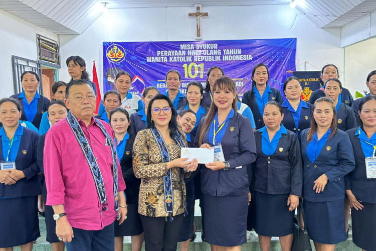 Anggota-DPR-RI-Komisi-XII-dari-Fraksi-PDI-Perjuangan.jpg