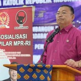 Di Desa Sidas, Cornelis Ajak WKRI Jadi Pelopor Toleransi dan Cinta Tanah Air