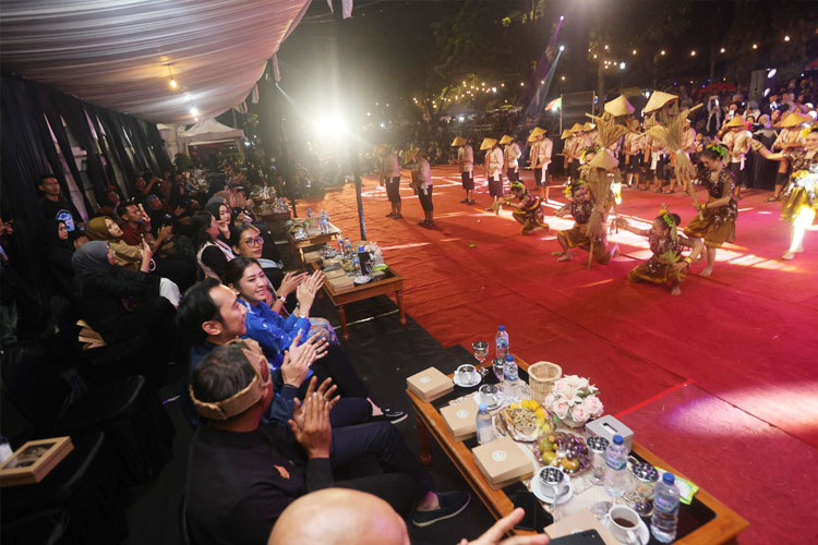 Ibas: Festival Ronthek Pacitan Perkuat Budaya, Dorong Ekonomi Kreatif dan Pariwisata