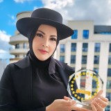 Di Paris, Lea Elfara Raih Penghargaan dari Multiface France International Celebrity Award 2025