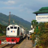 Menelusuri Keunikan 6 Stasiun Kereta Api Tertinggi di Jawa Barat