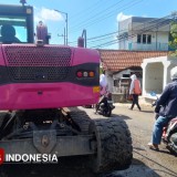 Betonisasi Jalan Gedangan-Betro Mulai Dikerjakan, Dinas PUBMSDA Sidoarjo Berlakukan Sistem Buka-Tutup