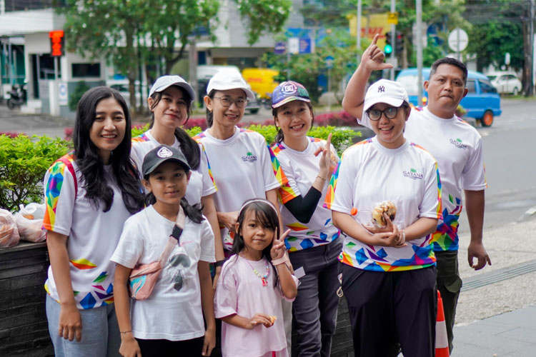 Savana Hotel & Convention Malang Rayakan HUT ke-13 dengan Fun Color Walk Penuh Keakraban