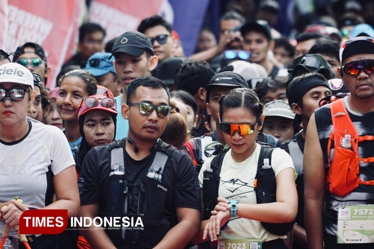 Para-pelari-Mantra166-menyusuri-Gunung-Arjuno-di-Jawa-Timur-B.jpg