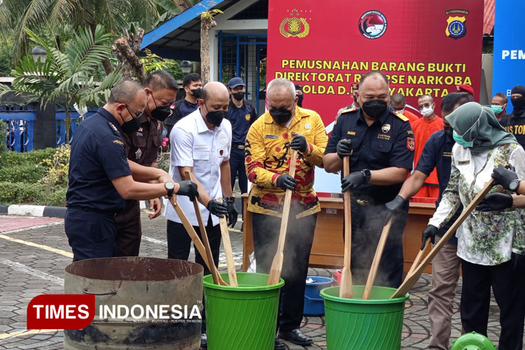 Bea Cukai dan Polda DIY Gagalkan Penyelundupan 9,5 Kg Sabu