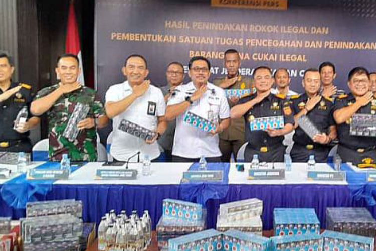 Direktur-Jenderal-Bea-dan-Cukai-q-1.jpg