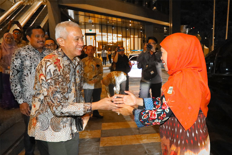 Kualitas SDM Meningkat Pesat, Gubernur Khofifah Apresiasi Masyarakat Asal Jatim di NTB