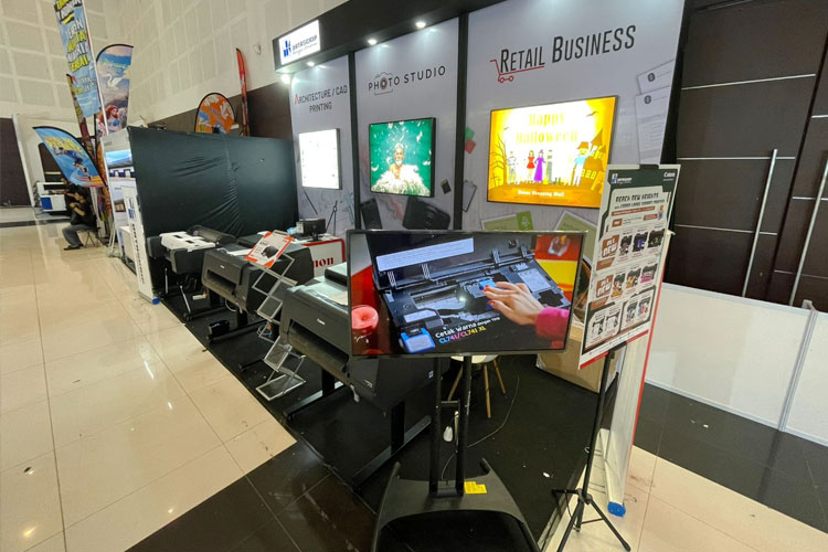 Canon Tampilkan Solusi Cetak Premium untuk Kreator dan Profesional