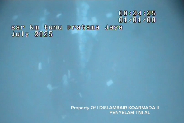 Bangkai KMP Tunu Pratama Jaya Diduga Bergeser Dekati Kabel Laut, Pasokan Listrik Bali Terancam?