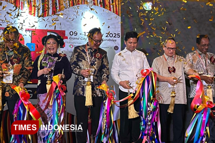 Wagub Emil Buka Pameran Surabaya Printing Expo 2025, 150 Peserta Lokal dan Mancanegara
