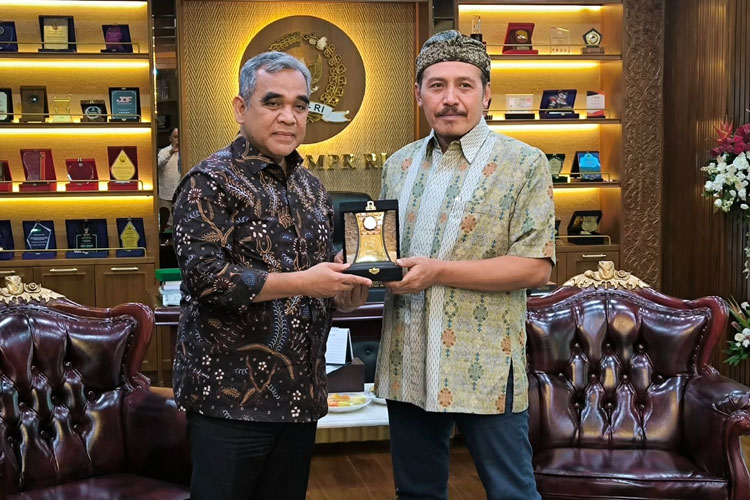 Dekan FISIP UB Temui Ketua MPR RI, Bahas Penguatan SDM Lewat UB