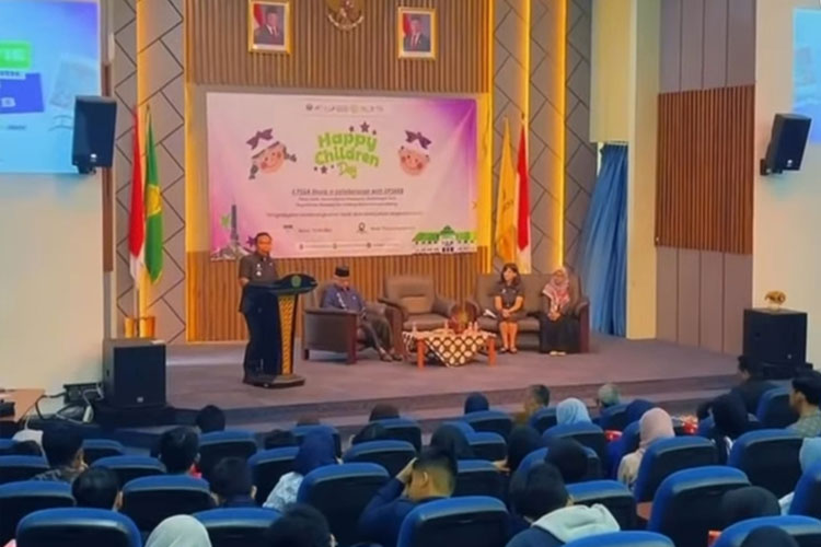 Forum diskusi terbuka bertajuk “Menghidupkan Kesadaran Generasi Muda demi Terwujudnya Pergaulan Sehat”, di Fakuktas Humaniora UIN Maliki Malang, Kamis (10/7/2025). (Istimewa)