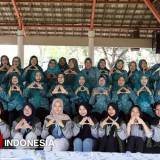 Mahasiswa KKN UPN Veteran Jatim Ajak Ibu PKK Babatan Olah Tempe Jadi Brownies Sehat