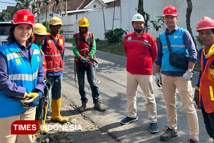 Manager-PLN-UP3-Malang.jpg