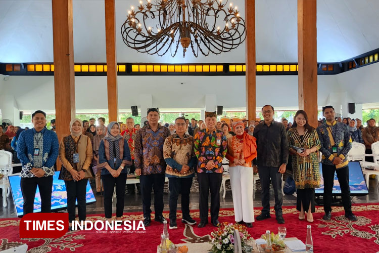 Seminar-Nasional-BI-2.jpg
