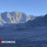 Embun Upas Kembali Selimuti Gunung Bromo, Wisatawan Serasa di Negeri Salju
