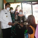Bupati Sidoarjo Bantu Pengobatan dan Bedah Rumah Gadis Penderita Tuberkulosis
