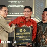 Menteri Karding Resmikan Desa Migran Emas di Gresik
