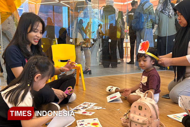 Relocation-English-1-Jemursari-Surabaya.jpg